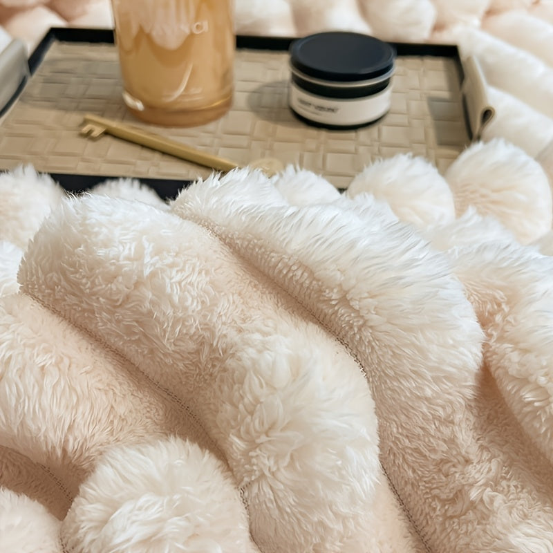 Luxurious Faux Rabbit Fur Throw Blanket - Soft, Warm & Cozy