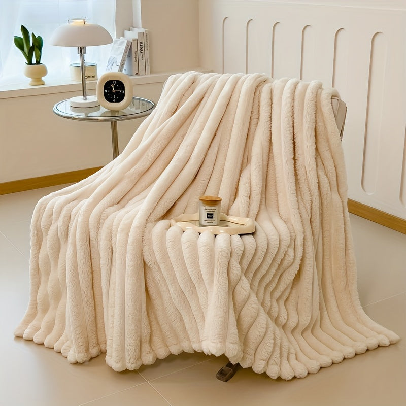 Luxurious Faux Rabbit Fur Throw Blanket - Soft, Warm & Cozy