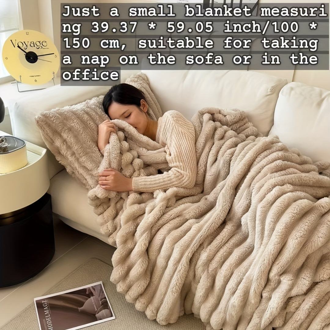 Luxurious Faux Rabbit Fur Throw Blanket - Soft, Warm & Cozy